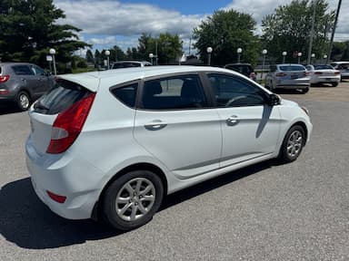 Hyundai Accent 2013 - Thumbnail 3