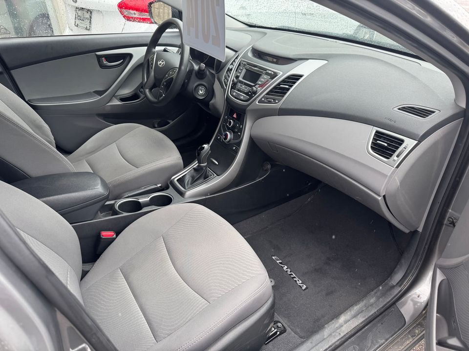 Hyundai Elantra 2014 - Image 4